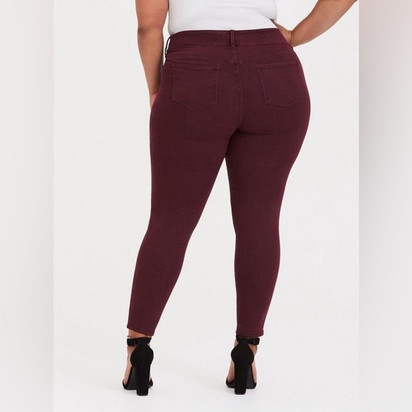 Torrid Super Stretch Jeggings Burgundy Women Size 26S - Picture 2 of 12